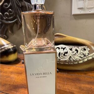 for Women Eau de Parfum - Soft Pink Bottle